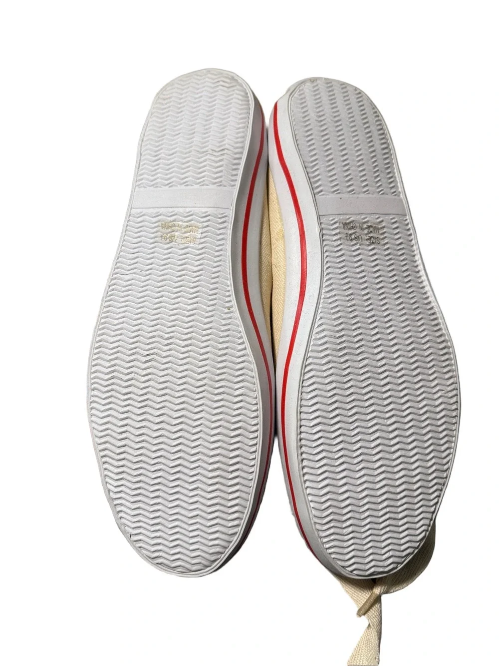 Kate Spade Hayley Cream Canvas Lace-Up Sneakers with Striped Insole Size 9.5 New